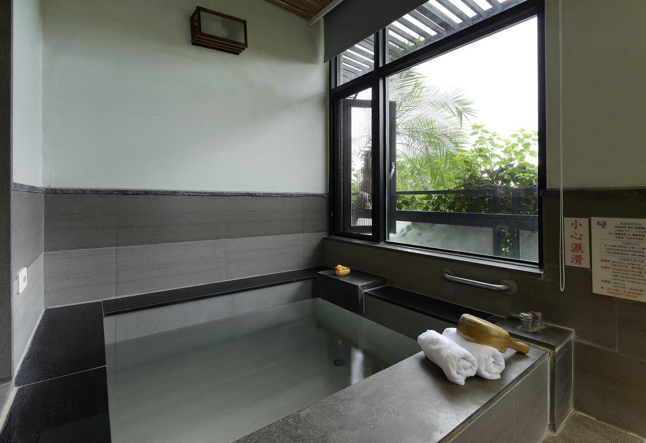 Bed and Breakfast 松語墅溫泉居 Pine Hot Spring Jiaoxi Exterior foto